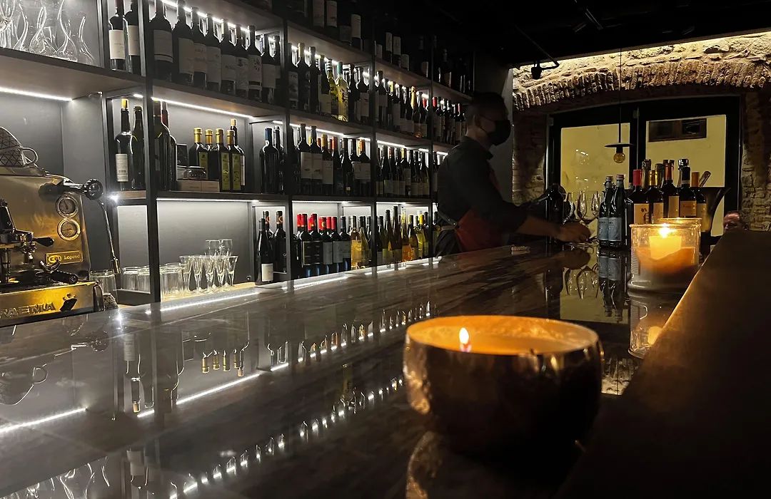Corcho Rooms-1
