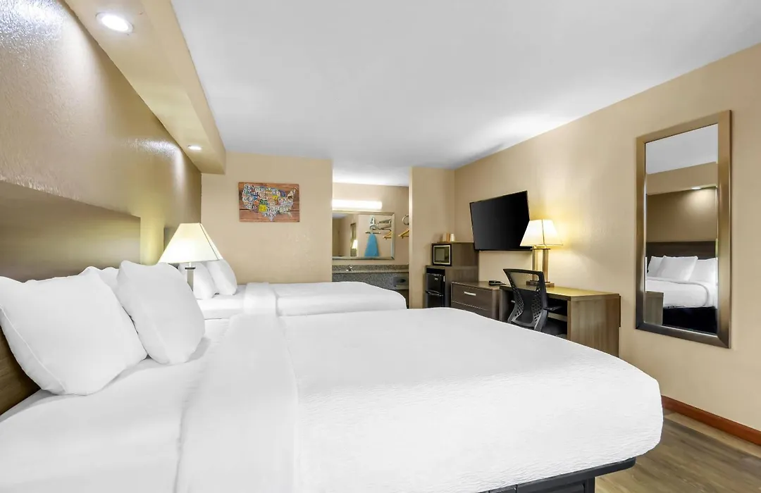 Econo Lodge Panama City St Andrews-1